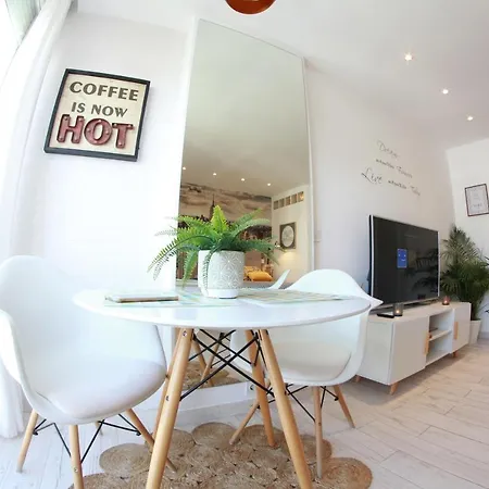 Apartment - New Nordic Style & Sunny